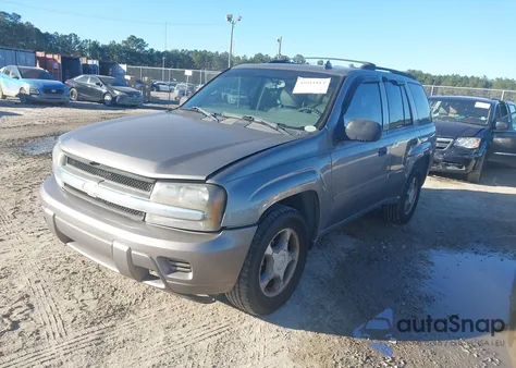 2007 Chevrolet Trailblazer Ls из США, поврежденный, VIN 1GNDS13S472306154